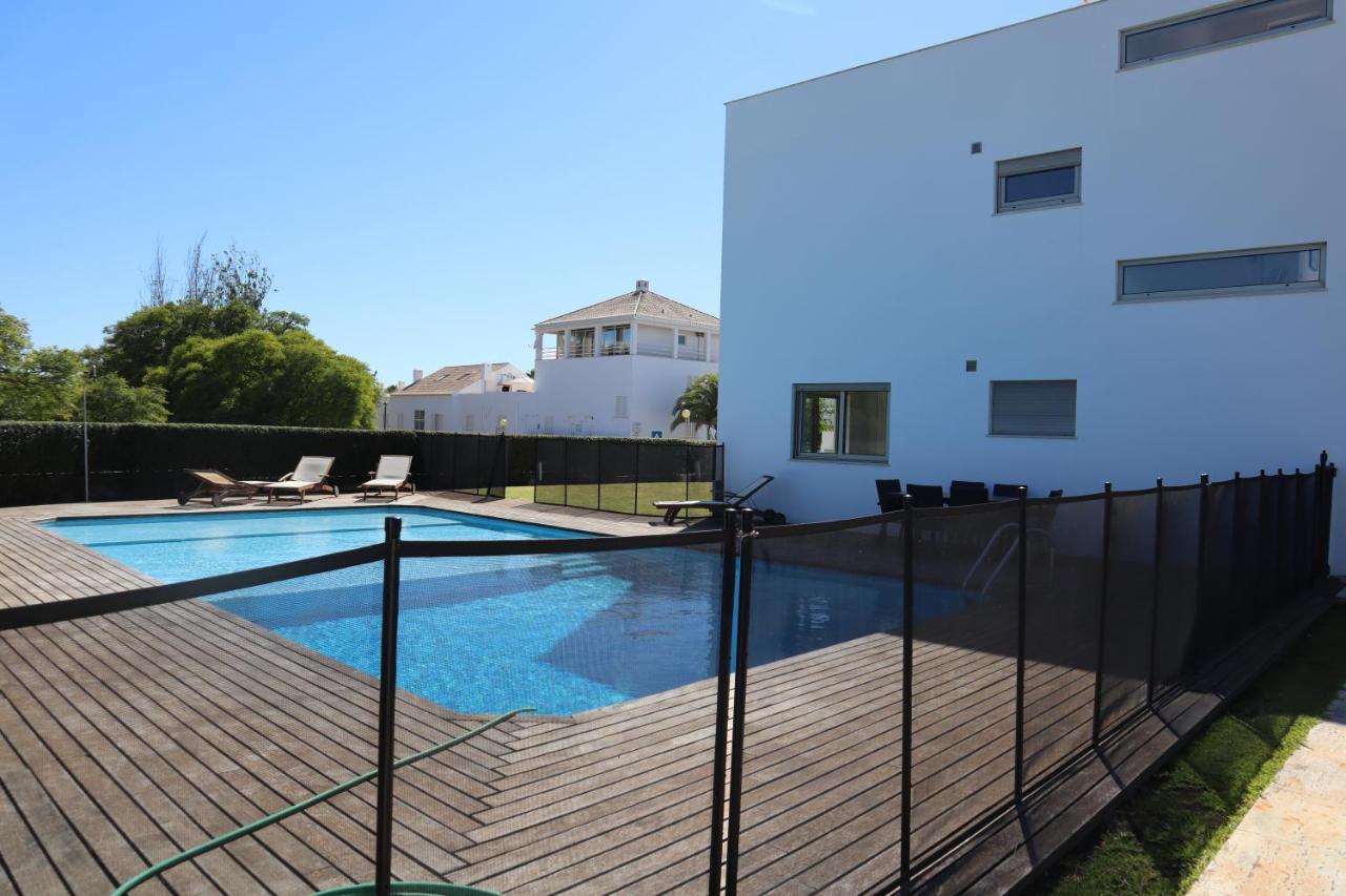 Villa Dos Salgados, 5Bdr, Beach Front, Near Salgados Golf Club Guia  Eksteriør billede