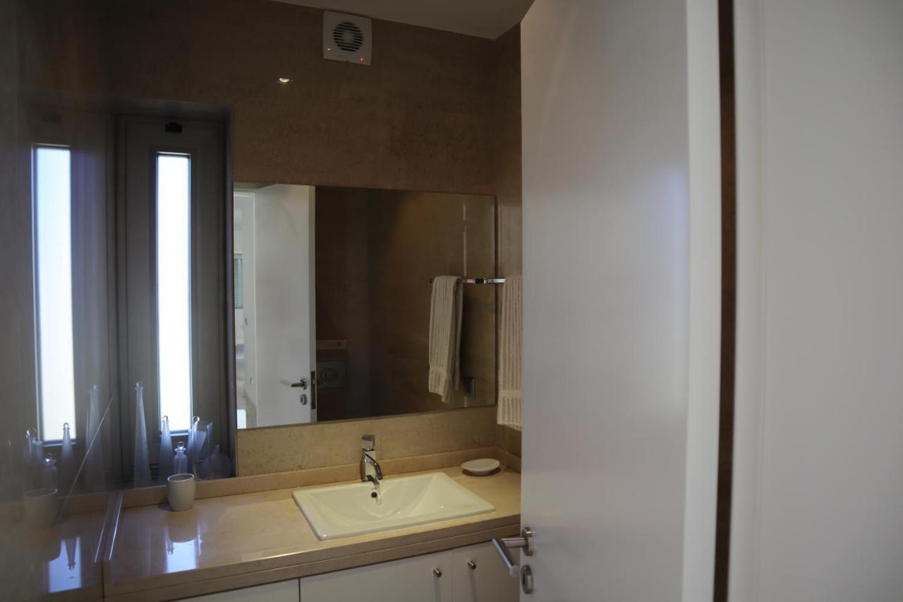 Villa Dos Salgados, 5Bdr, Beach Front, Near Salgados Golf Club Guia  Eksteriør billede