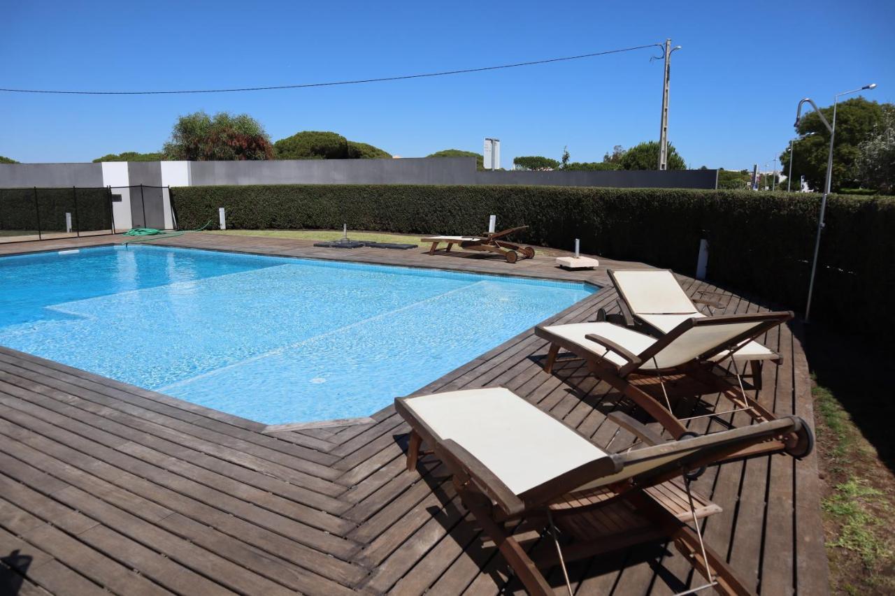 Villa Dos Salgados, 5Bdr, Beach Front, Near Salgados Golf Club Guia  Eksteriør billede