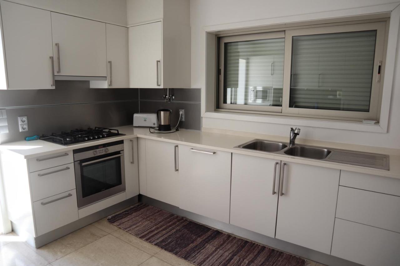 Villa Dos Salgados, 5Bdr, Beach Front, Near Salgados Golf Club Guia  Eksteriør billede