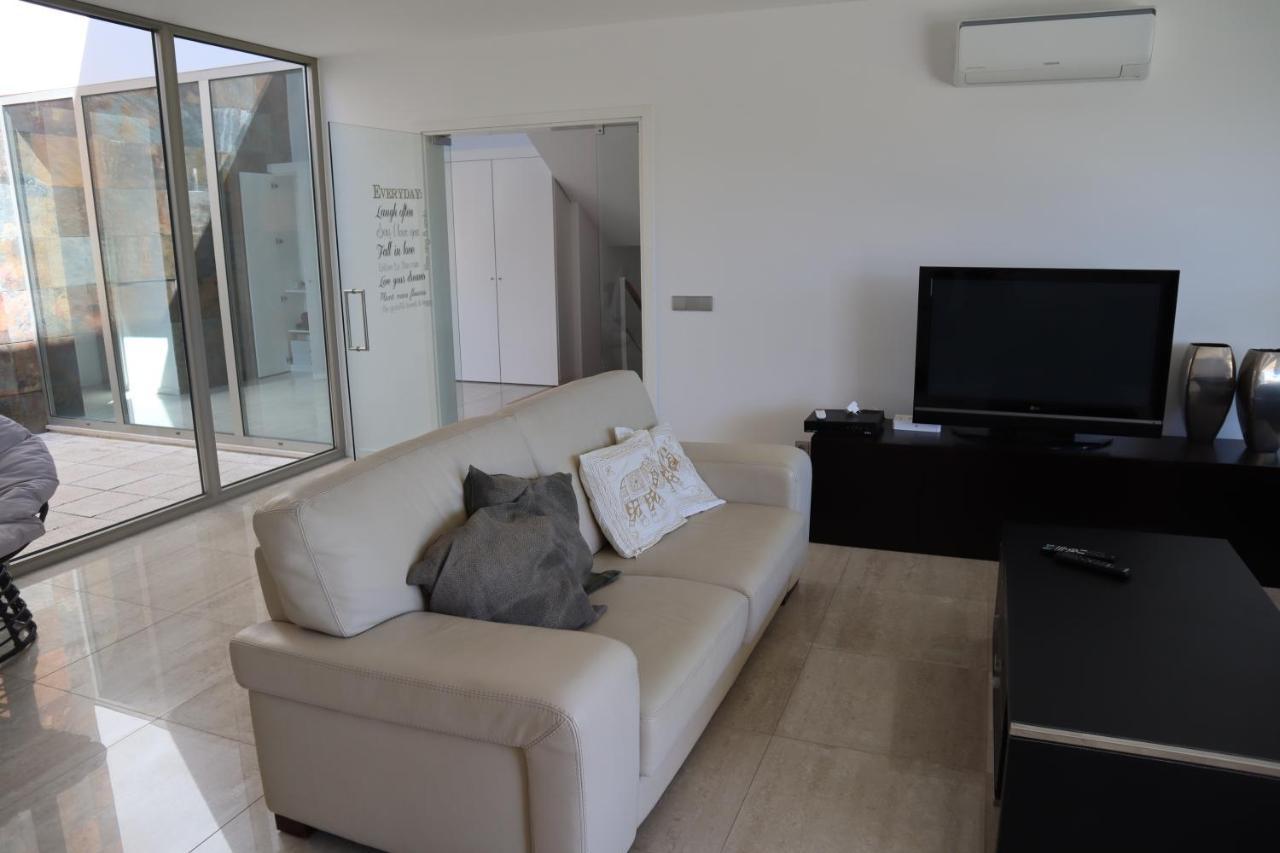 Villa Dos Salgados, 5Bdr, Beach Front, Near Salgados Golf Club Guia  Eksteriør billede